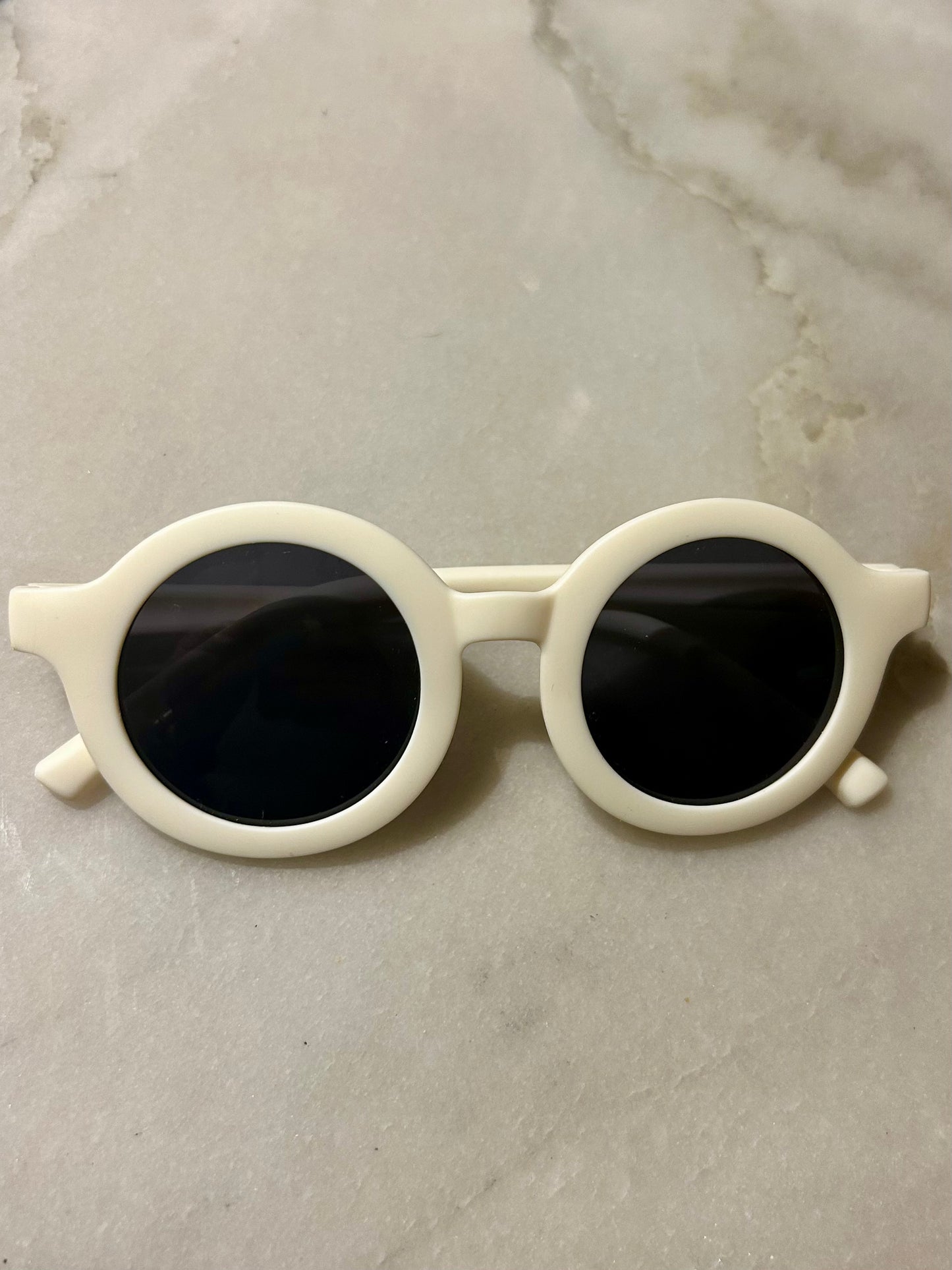Flexible, Resistant & Polarized UV 400 Kids Sunglasses