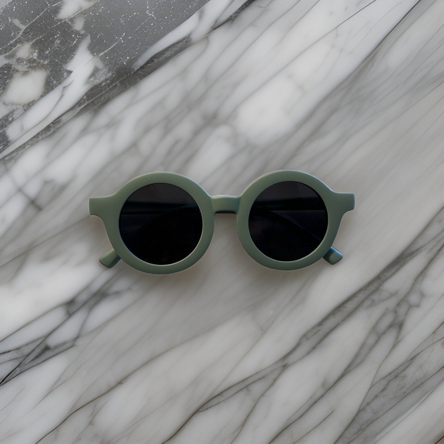 Flexible, Resistant & Polarized UV 400 Kids Sunglasses